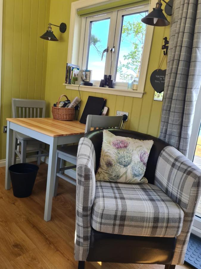 The Bay ,Luxury Shepherds Hut, Dundonnell Екстериор снимка