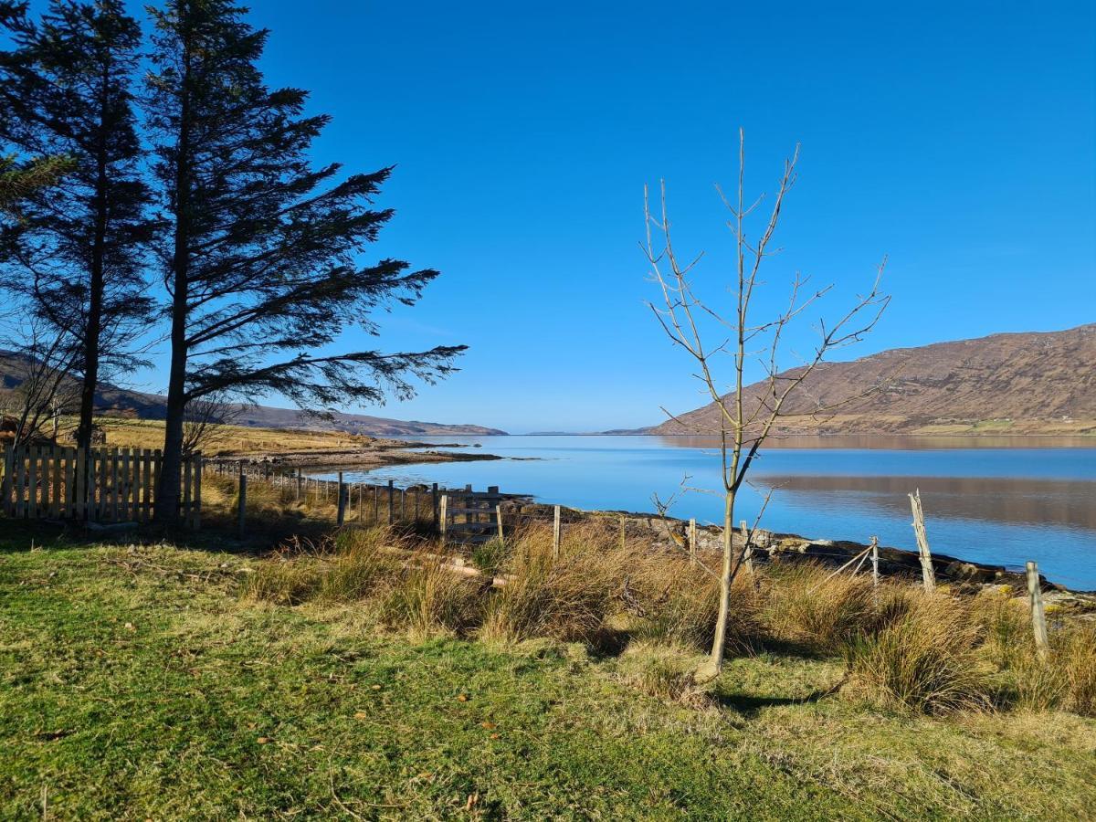 The Bay ,Luxury Shepherds Hut, Dundonnell Екстериор снимка